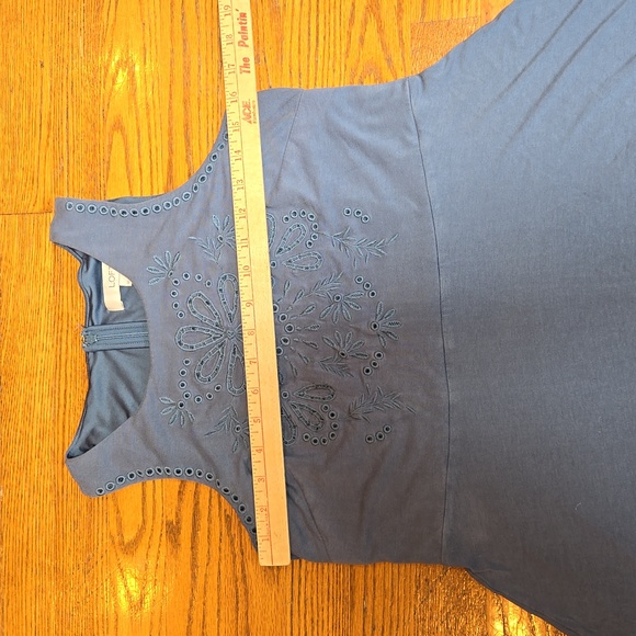 Loft Embroidered Eyelet Dress, size 8P - Picture 3 of 3